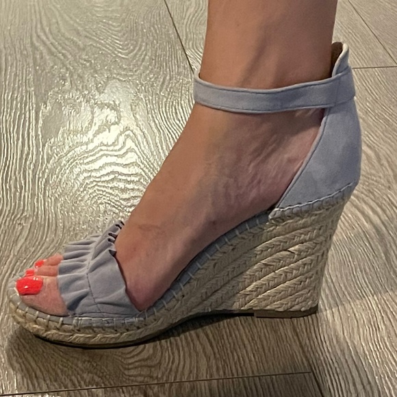 Marc Fisher Periwinkle Suede Wedge Sandals - Picture 1 of 3